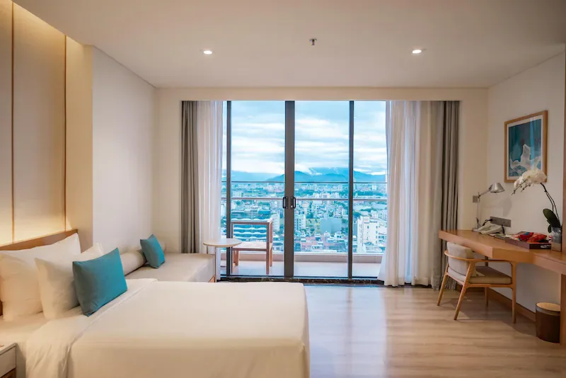 Pokoj Premier City View Double Room v TMS Hotel Da Nang Beach