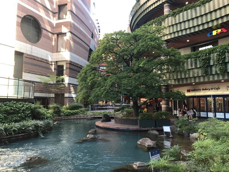 คลองและพื้นที่เปิด Canal City Hakata